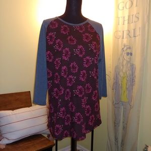 LuLaRoe t-shirt